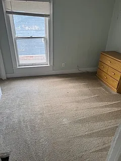 10 Center St — Photo 8
