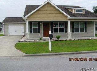 301 Elsmore Dr, New Bern, NC 28562