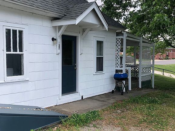 5th image of 157-163 W South St #157