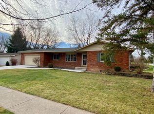 1250 N Freer Rd, Chelsea, MI 48118