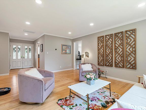 4th image of 3392 Yuba Ave