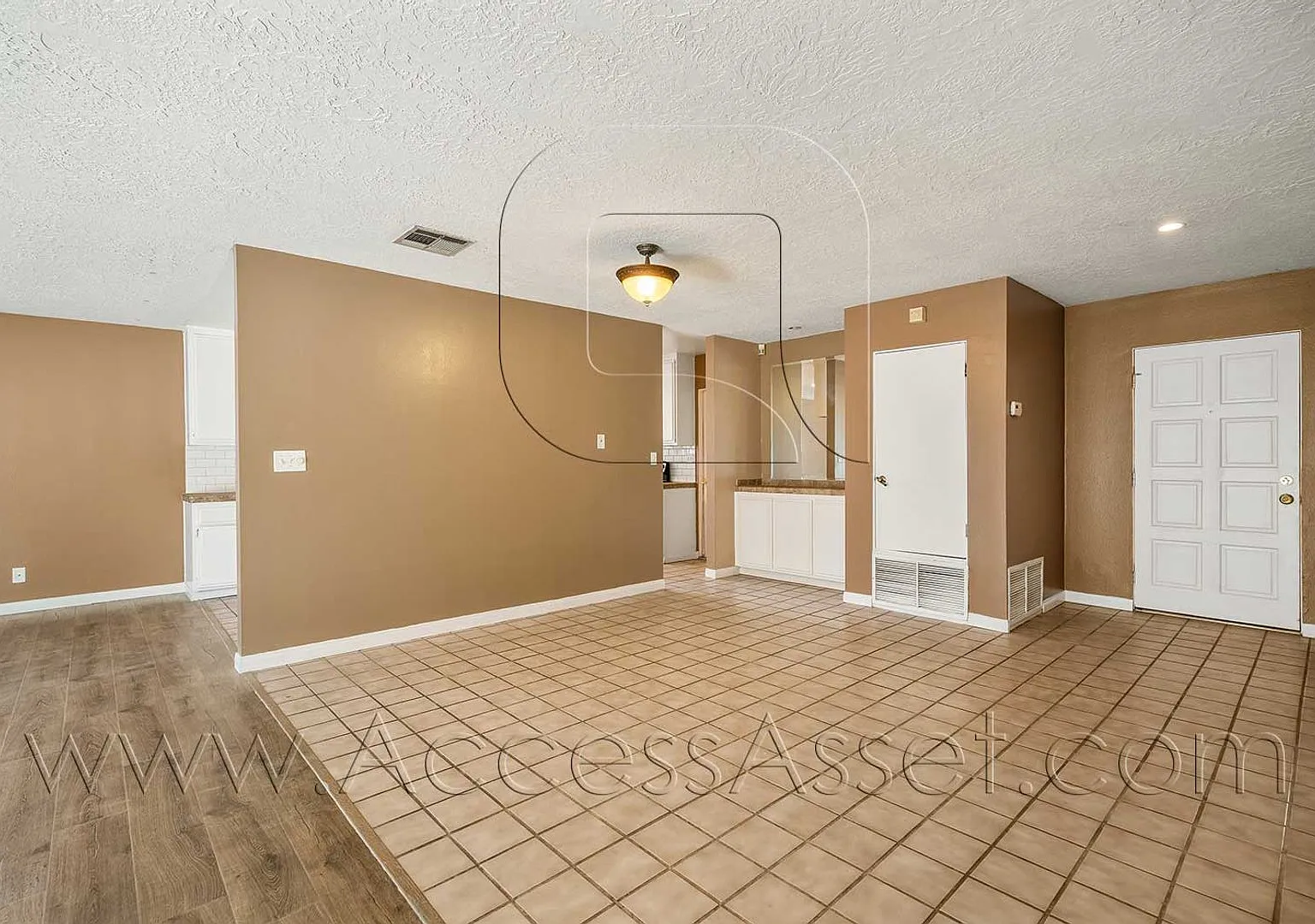 Open-Concept La Quinta Home with Private Fenced Yard — Photo 4