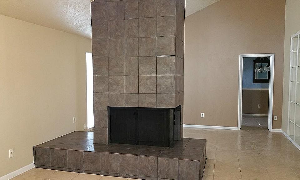 1st image of 5019 Gleneagles Ct