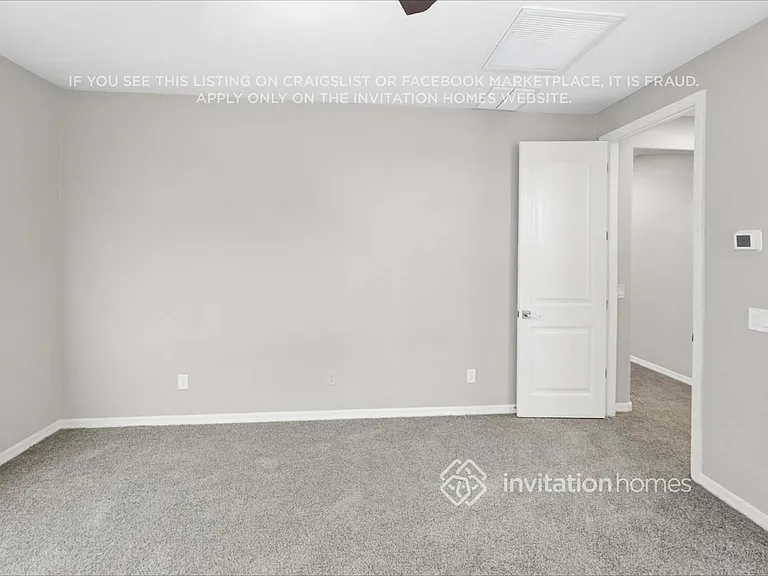 1636 N 209th Ave — Photo 9