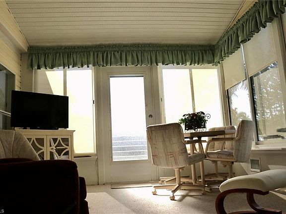 2nd image of 10067 Broken Woods Ct #10