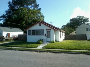 4 Worden Pl, Portsmouth, VA 23702