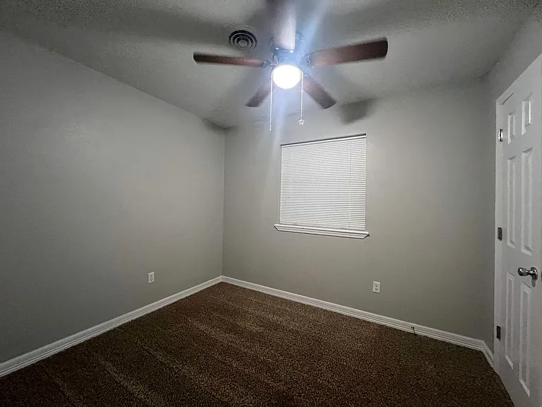 6407 NW Euclid Ave — Photo 15