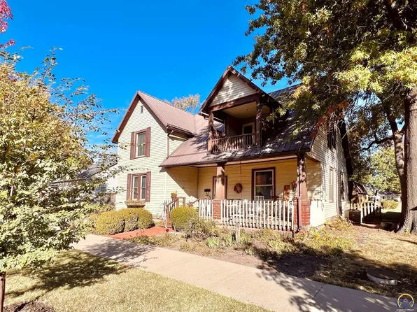 822 Market St, Osage City, KS 66523