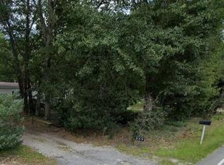 557 E Steele Rd, West Columbia, SC 29170