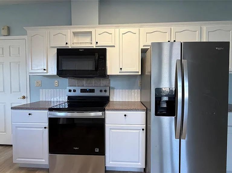 1831 Winchester Ct S — Photo 11