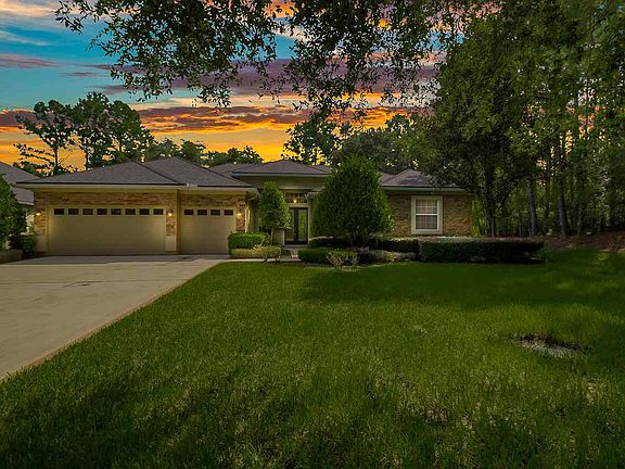 2nd image of 1744 E Cobblestone Ln