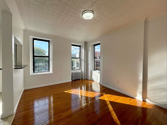 2nd image of 402 E 115th St APT 3