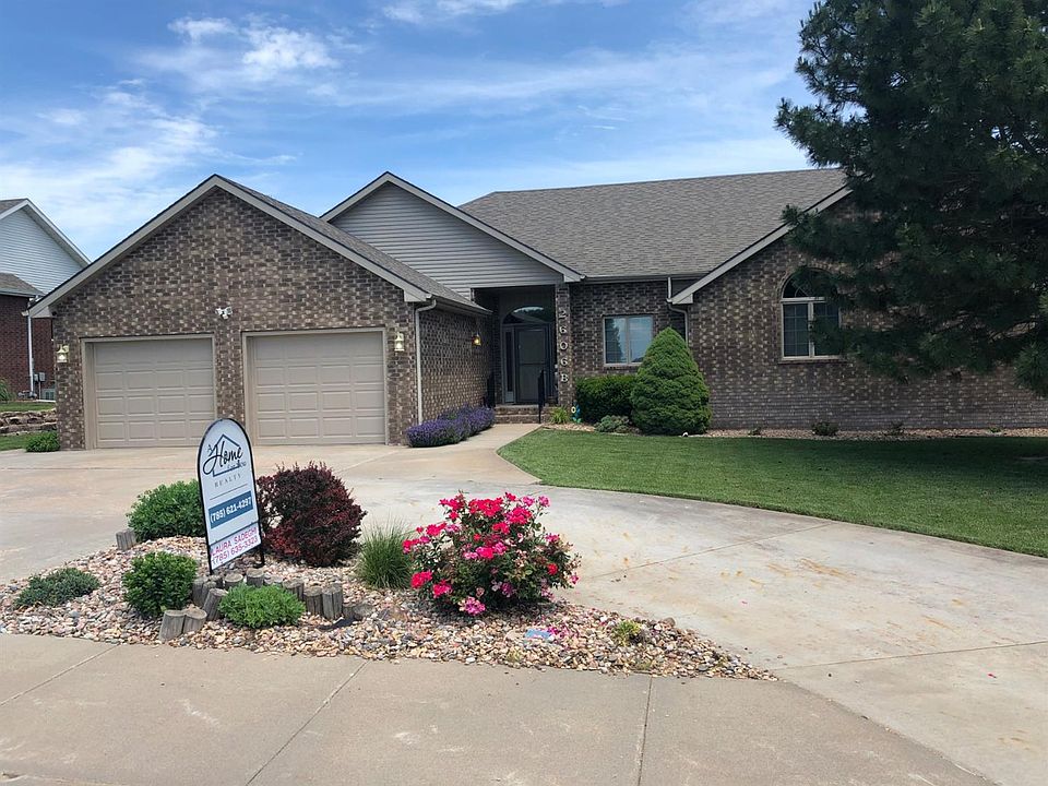 1st image of 2606B Augusta Ln #B