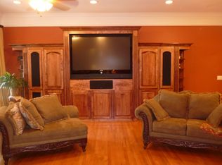 379 Gray Estates Dr, The Rock, GA 30285