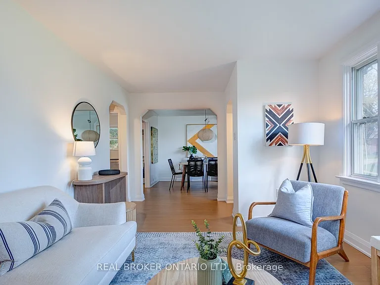 40 Stamford Sq N — Photo 5