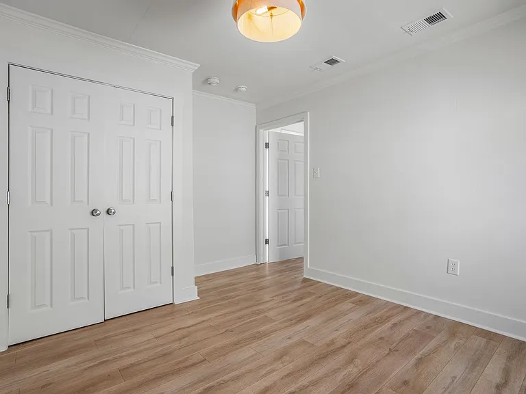 303 Delmas Ave — Photo 16