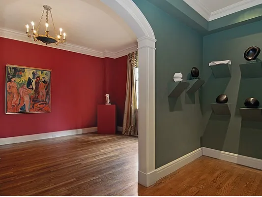 Sold by Sotheby's International Realty | media 6