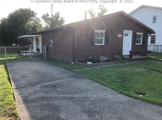 2216 3rd St, Culloden, WV 25510