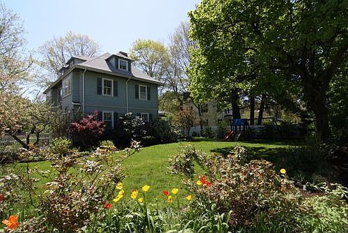 2nd image of 22 Woodlawn Ave