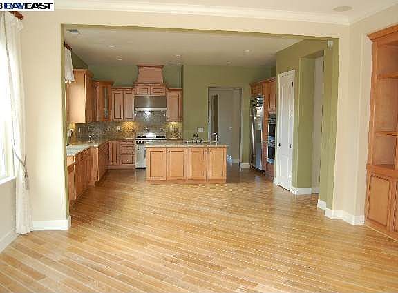 2nd image of 312 Cottswald Ct