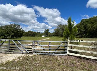 247 Lake St, Pomona Park, FL 32181