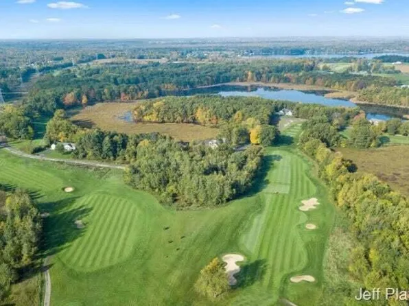 13445 Ducheny Dr, Gowen, MI 49326