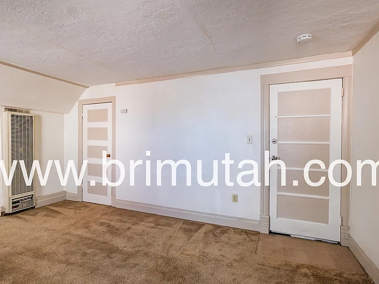 368 S University St #5 — Photo 7