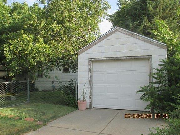 5th image of 909 Starks Dr