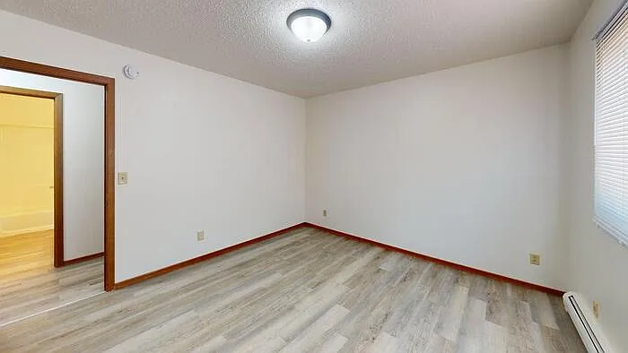 1100 Pleasant St #12 — Photo 8