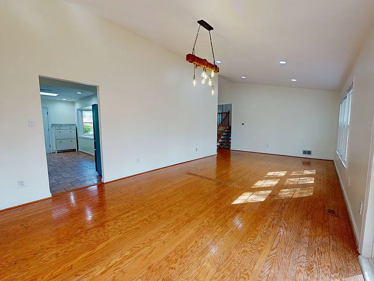12043 Stoneford Dr — Photo 4