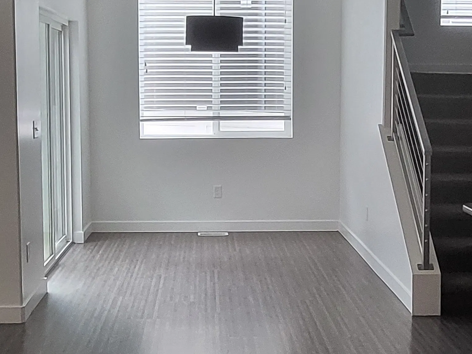 4 bed, 3.5 bath, 2900 sqft, $2,600 — Photo 4