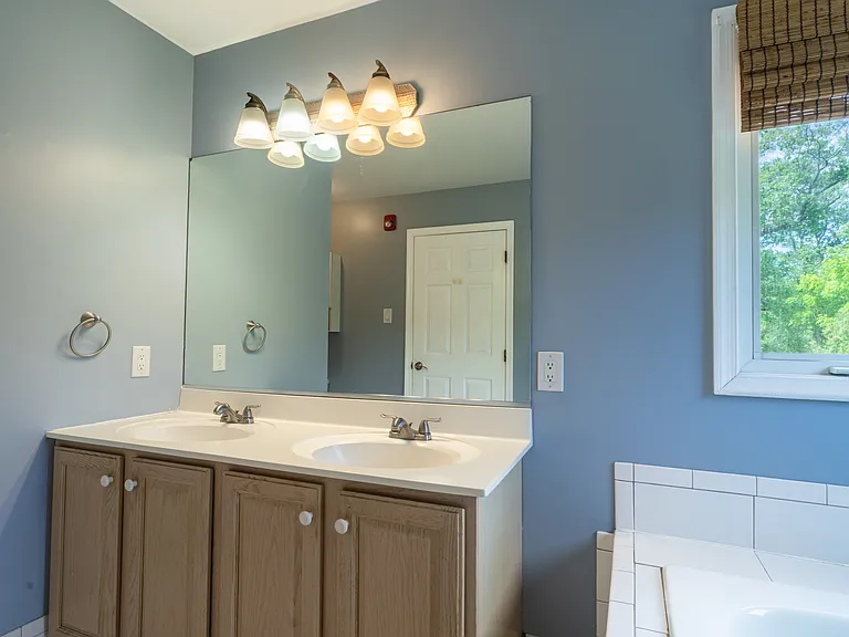 4300 Old Lincoln Hwy — Photo 21