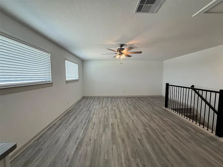 28934 Lupo River Ct — Photo 22