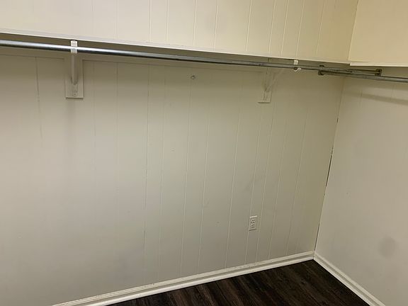 5th image of 106 N Main St