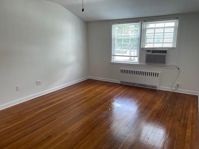 1st image of 125 Franklin Ave Floor 2