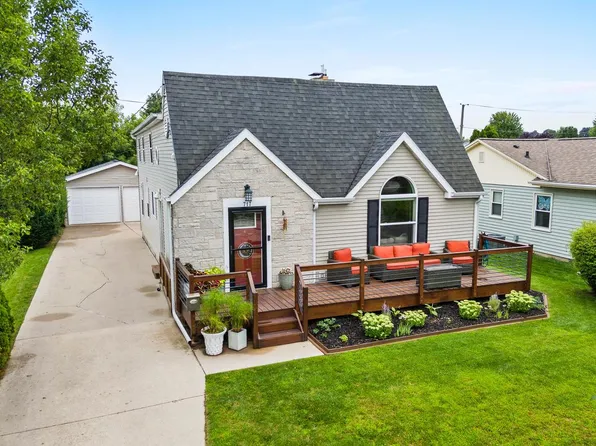 717 Manitou STREET, Manitowoc, WI 54220