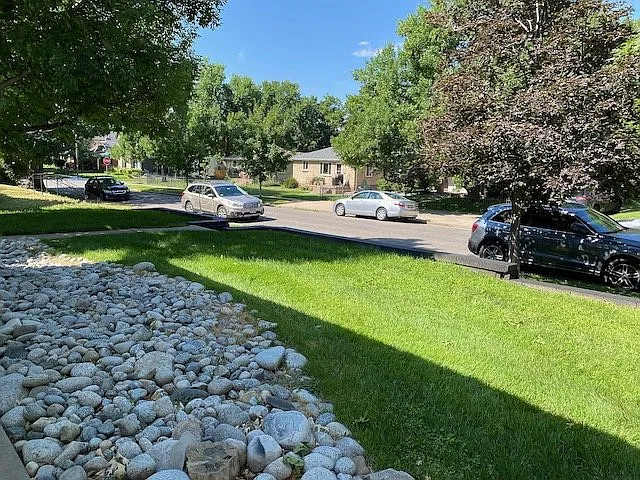 3 bed, 2.0 bath, $2,200 — Photo 2