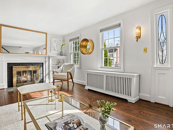 5th image of 188 Henderson Road