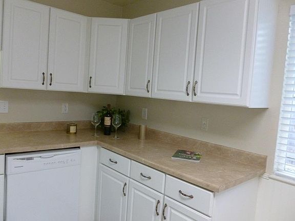 Lots of cabinets