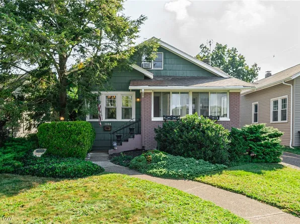 1104 Waverly Rd, Sandusky, OH 44870
