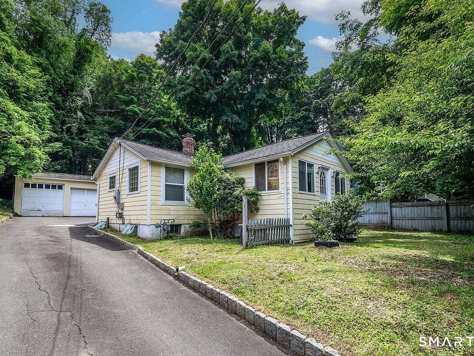 1st image of 70 Dodgingtown Road