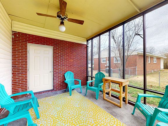 4th image of 205 Shamrock Dr