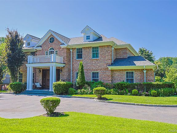 2nd image of 640 Bryant Avenue