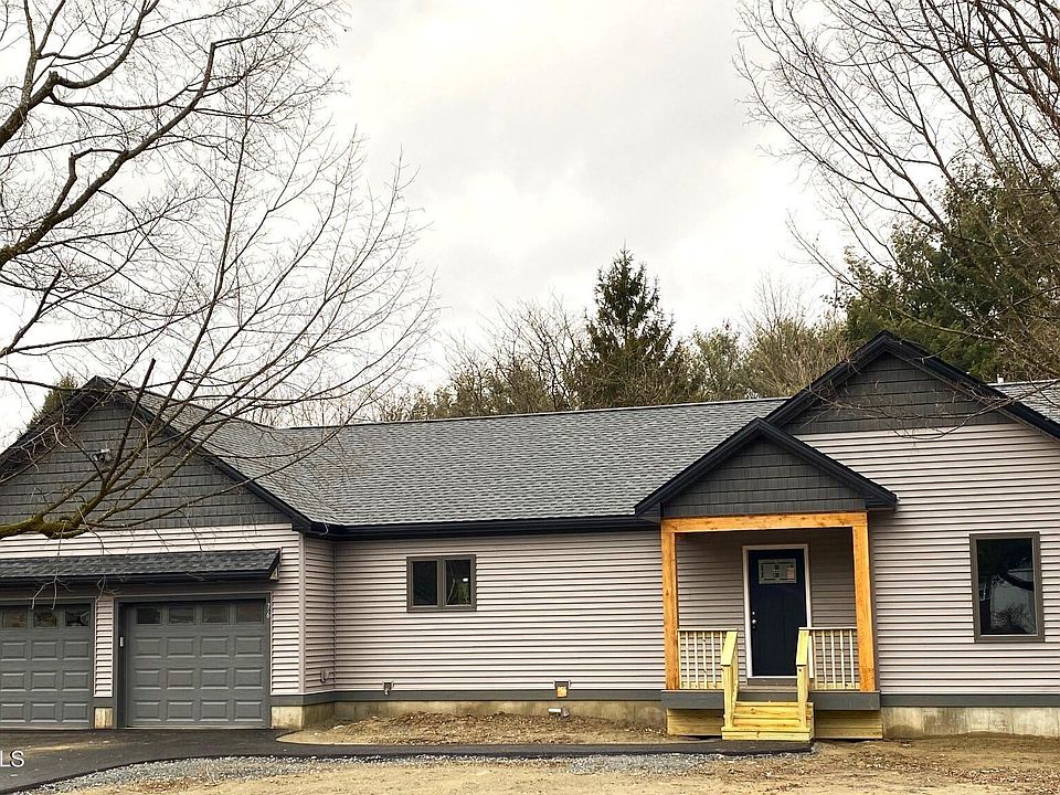 1st image of 76 Gray Avenue