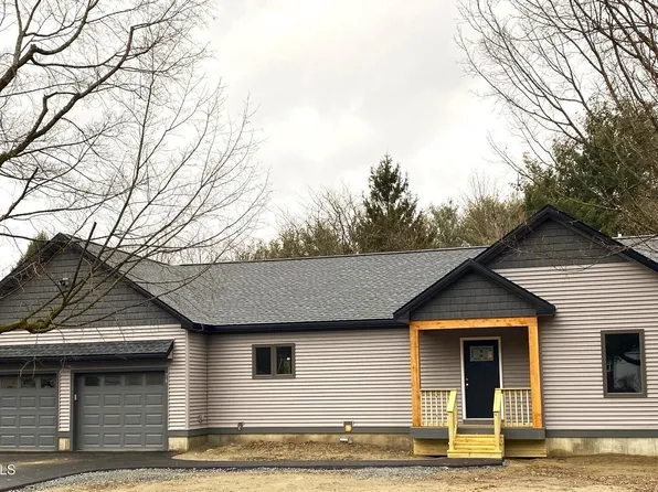 76 Gray Avenue, Greenwich, NY 12834