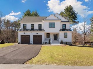 14 Notre Dame Rd, Bedford, MA 01730