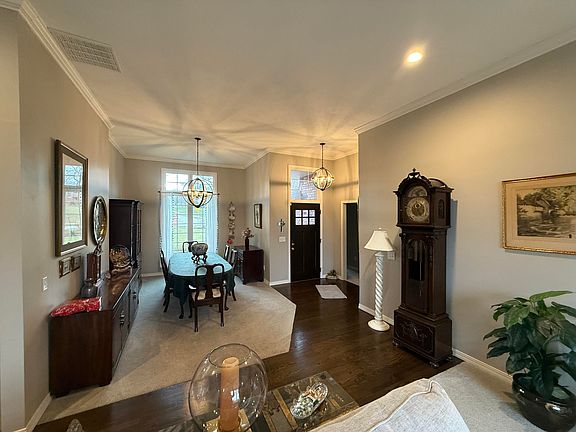 4th image of 4900 S Bellhurst Avenue