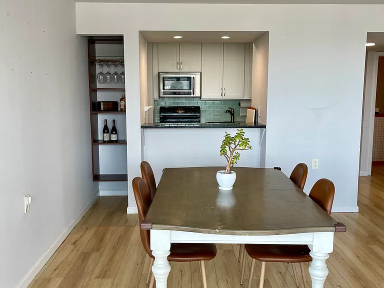 551 Observer Hwy #10B — Photo 3