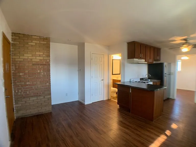 2726 17th Ave E ( Building B ) — Photo 3
