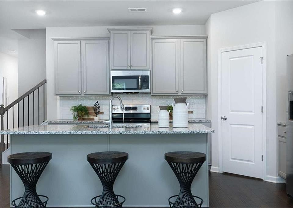 1st image of 5530 Donerail St #84